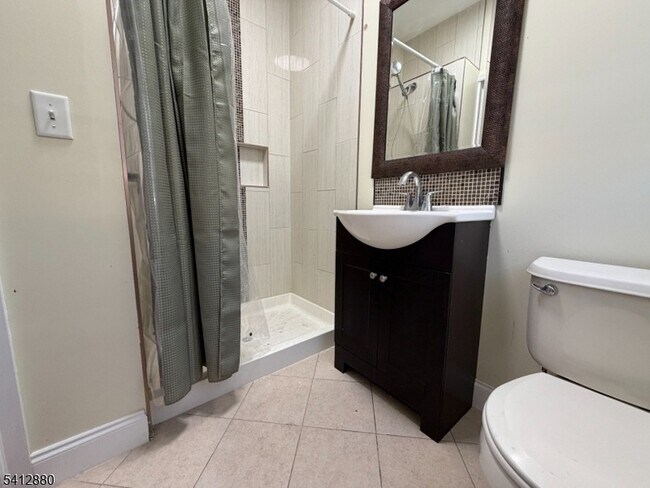 Building Photo - 105 Churchill Ave