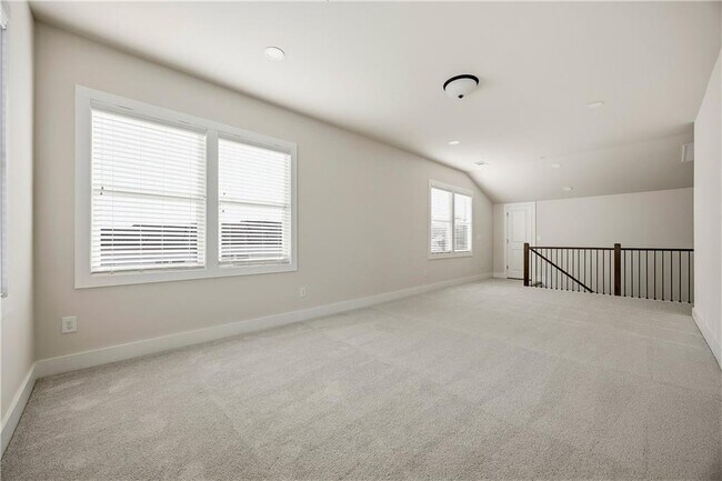 Building Photo - 1222 Westshore Dr