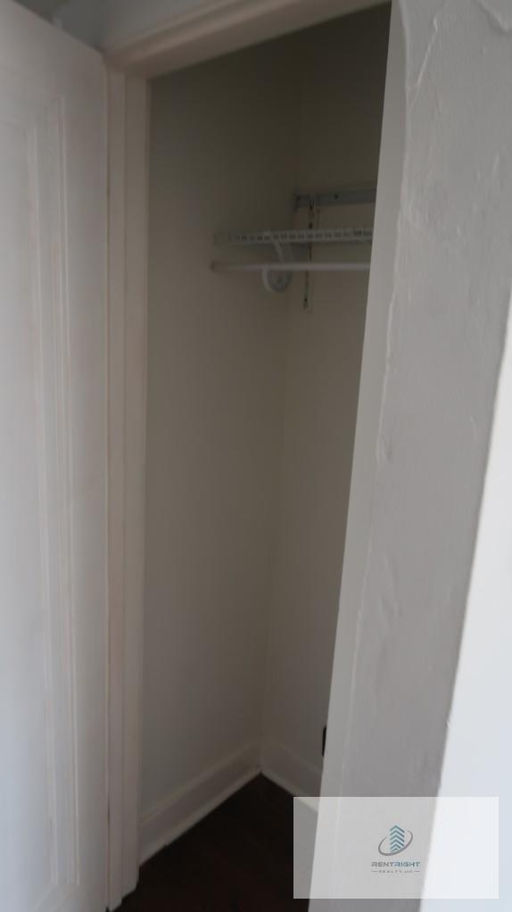 Building Photo - 5507-09.5 N Lincoln Ave