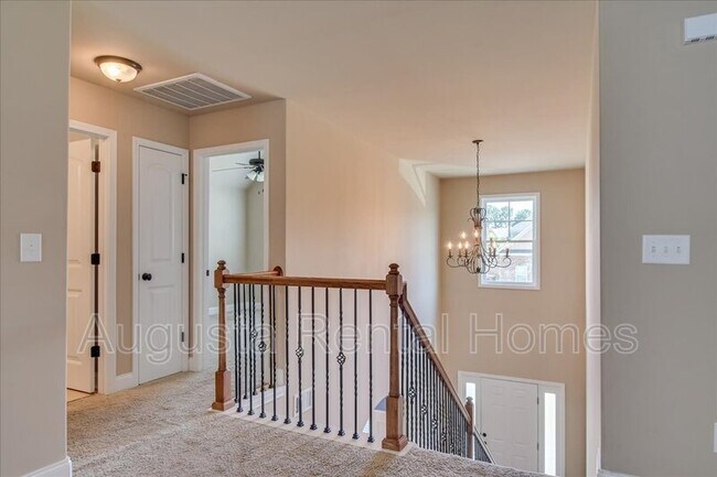 Building Photo - 3814 Berkshire Way