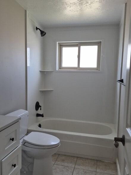 Building Photo - 3454 W Brett Ave