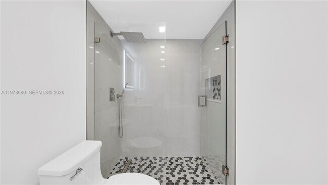 Building Photo - 6070 W 19th Ave