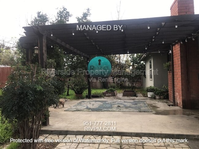 Building Photo - 6698 Nicolett St