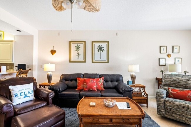 Building Photo - Seasonal Waterfront Living | Available April 15 – October 31