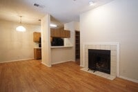 Building Photo - 914 W 26th St