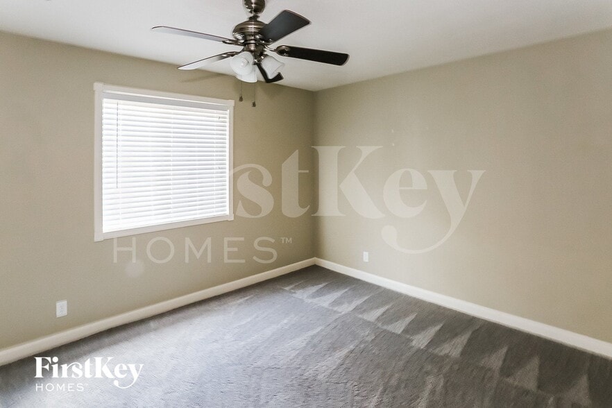 Building Photo - 9214 N 36th Dr