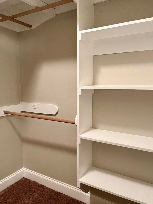 Building Photo - GEISMAR, right across 74 from Dutchtown Schools!  3br/2ba