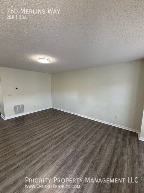 Building Photo - 760 Merlins Way