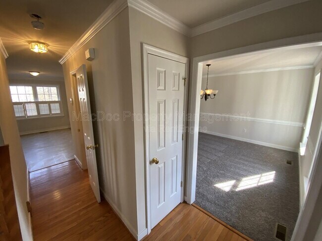 Building Photo - 4106 Parapet Ct