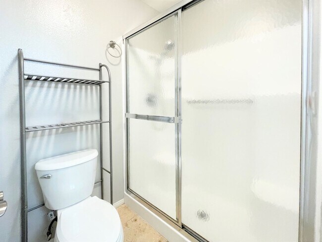 Building Photo - Charming Townhome in Desirable Calavera Hills!