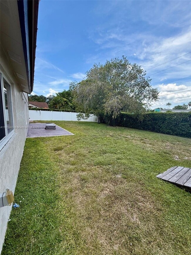 Building Photo - 11561 SW 51st St