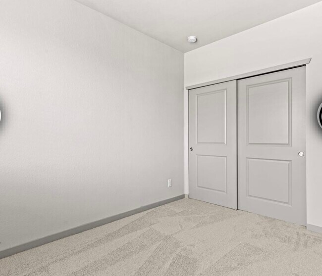 Building Photo - 3368 S Biscay Way