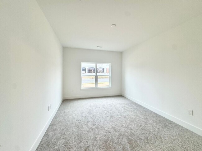 Building Photo - Beautiful NEW 2-Bed, 2- Bath Apartment in Rock Hill!