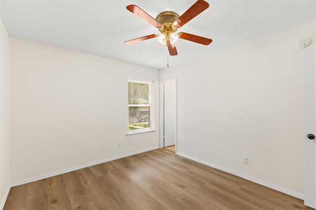 Building Photo - 929 Meadow Mead Dr
