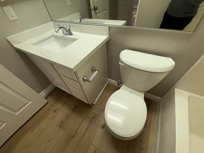 Building Photo - Jess Ranch- Brookhollow Condo, 55+ Communi...