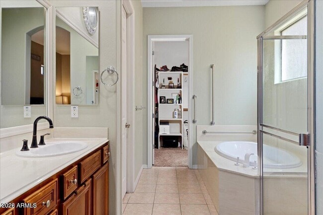 Building Photo - 14261 W Harvard St