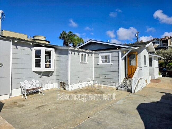 Building Photo - 223 S Guadalupe Ave