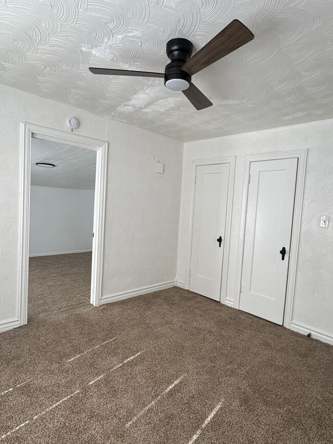 Building Photo - 1505 SW 8th St