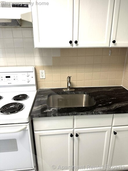 Building Photo - 60 Walden St