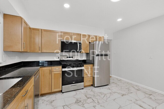 Building Photo - 3500 Pitt St NE