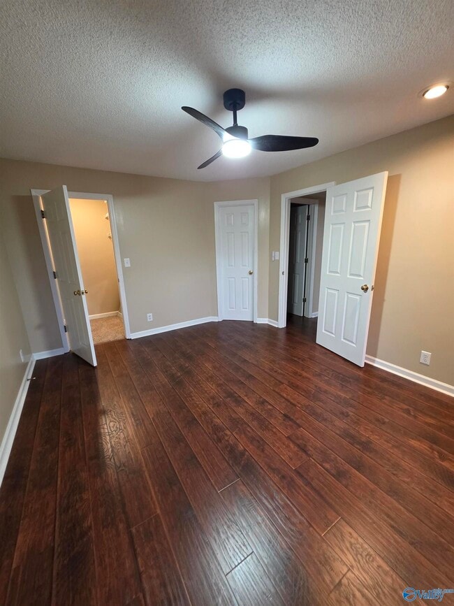 Building Photo - 1127 Stones Throw Dr NW