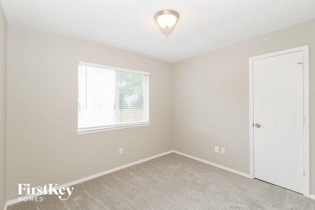 Building Photo - 6413 Riverwater Trail