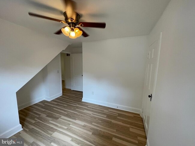 Building Photo - 43 Silopanna Rd