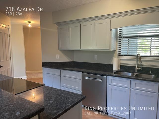 Building Photo - 718 Azalea Drive Unit 454