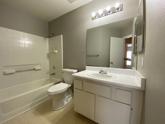 Building Photo - 4624 Checker Way