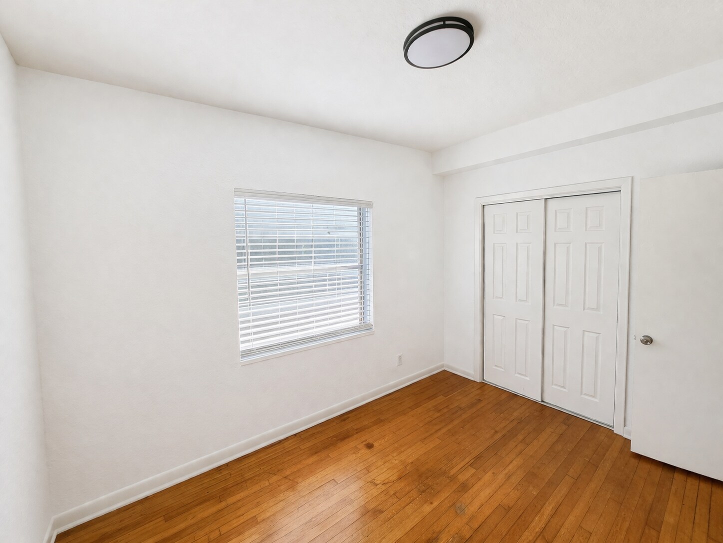 Building Photo - 2648 Dellwood Ave
