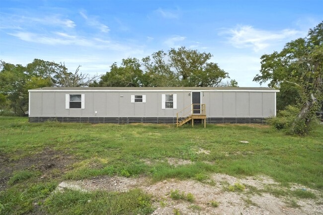 Building Photo - 113 Country Oaks St