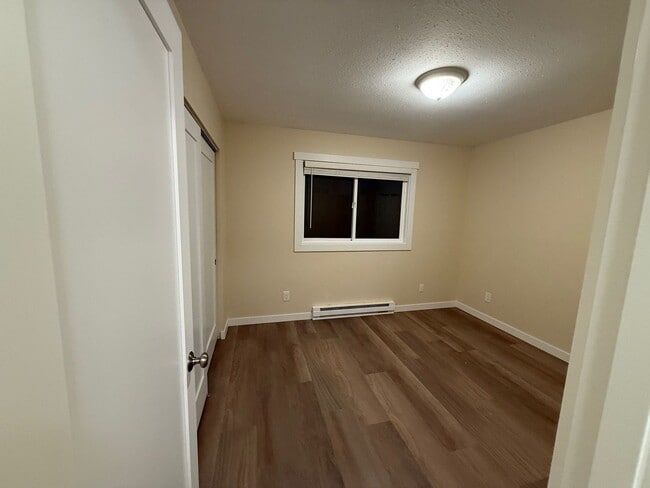 Building Photo - 1860 Myrtle St