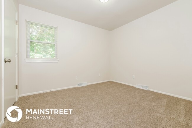 Building Photo - 5120 Goodman Ln