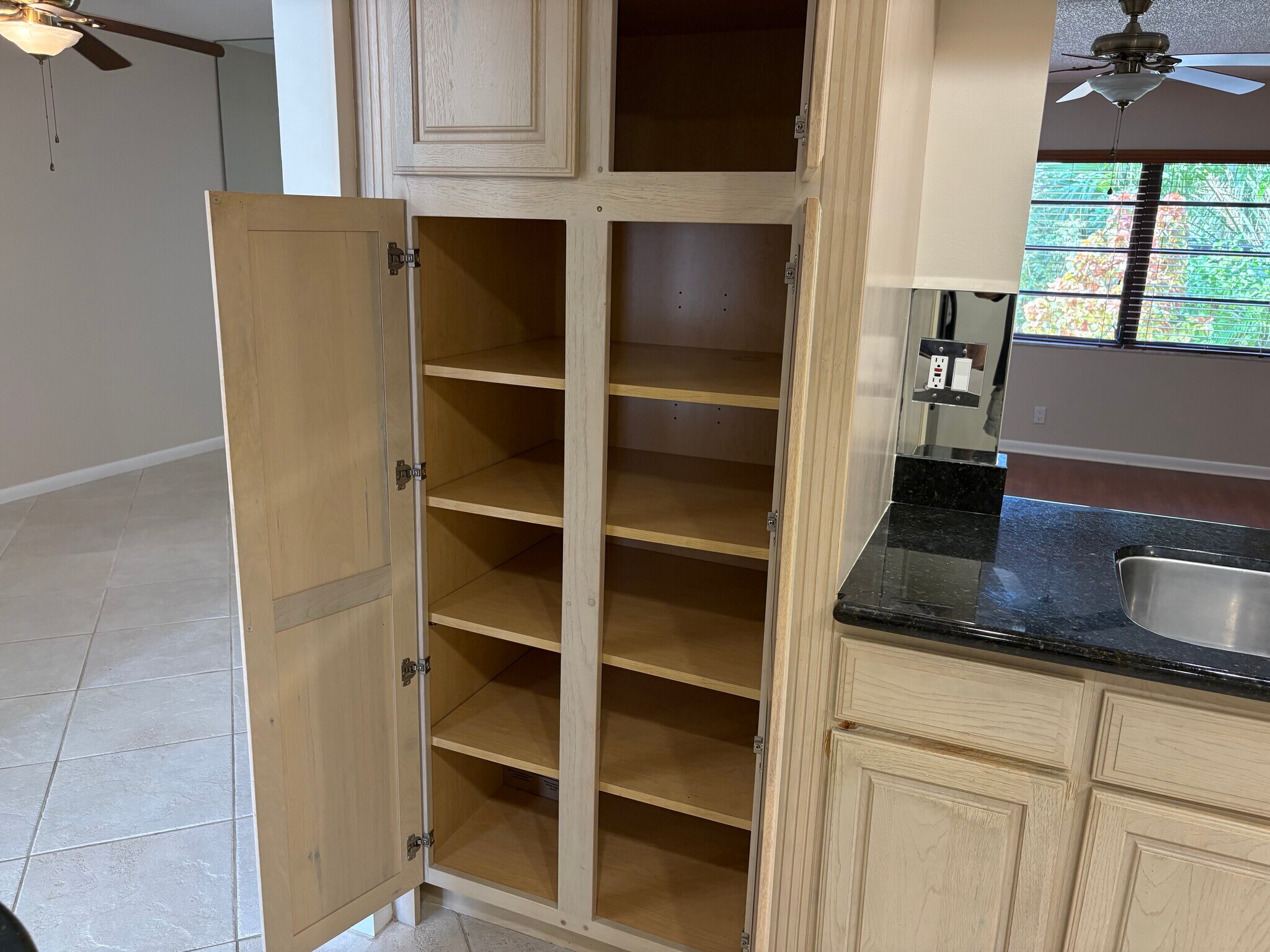 Building Photo - 3951 NE 17th Ave