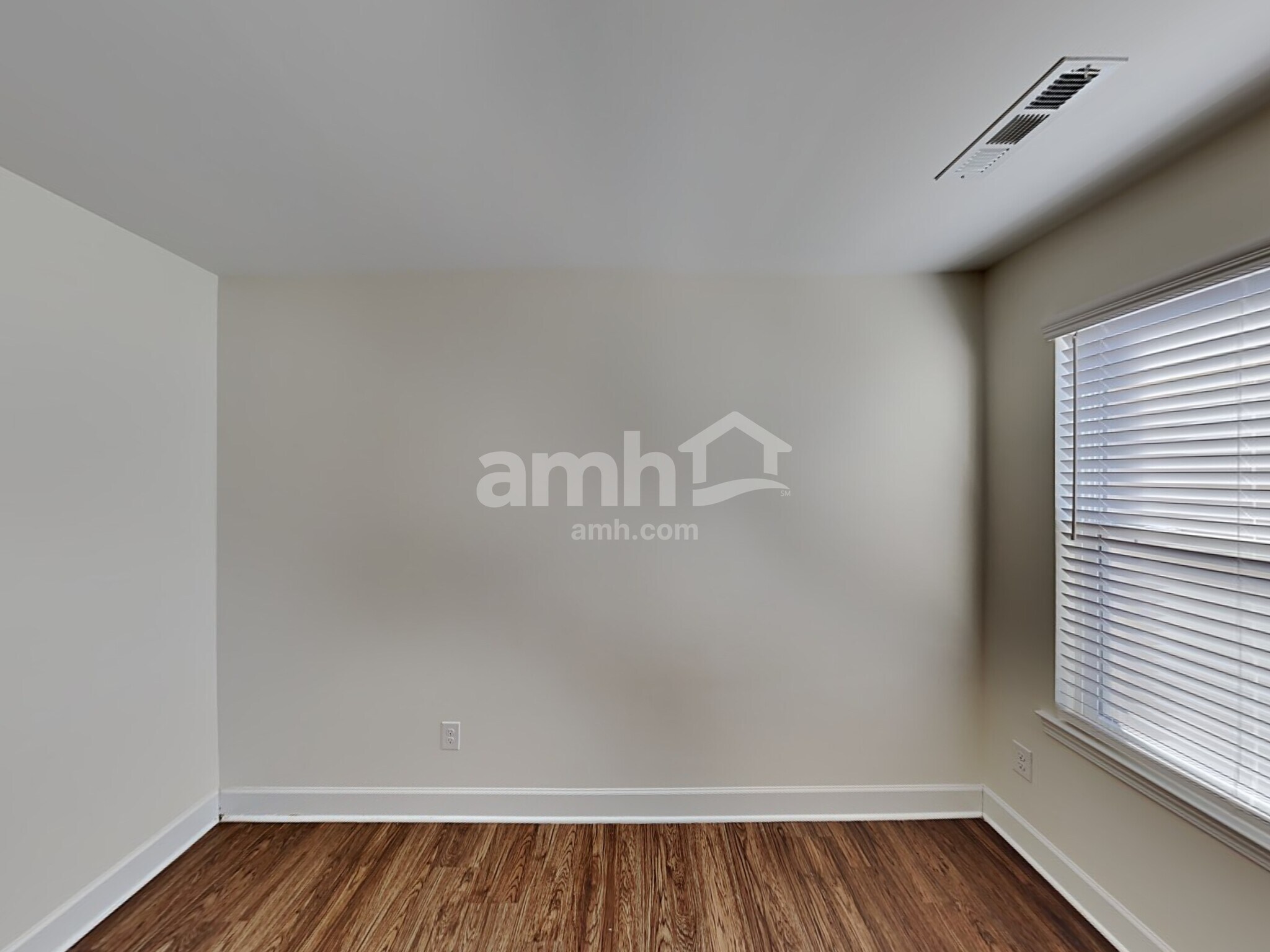 Building Photo - 5072 Trailwater Dr