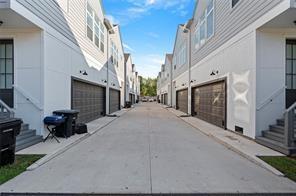 Building Photo - 6037 Cypress St