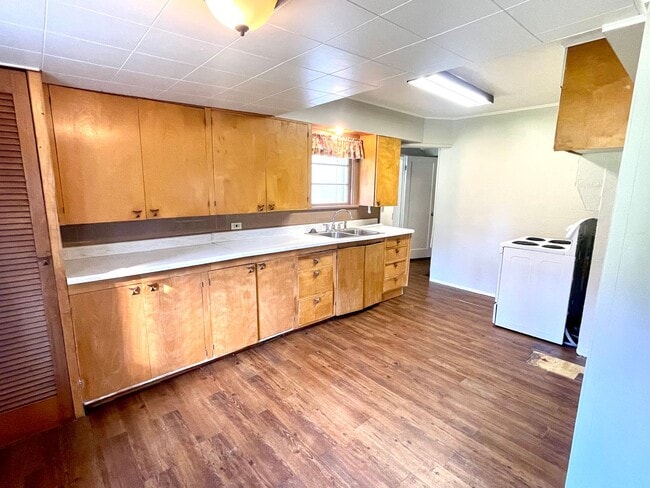 Building Photo - Nestled Away In Gig Harbor: A 3 Bedroom wi...