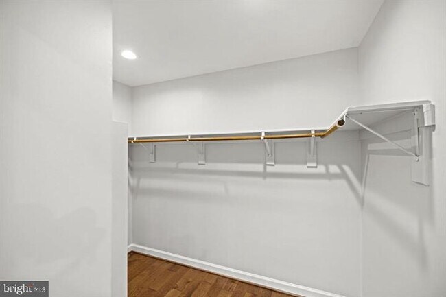 Building Photo - 18953 Longhouse Pl