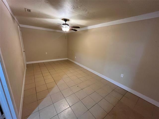 Building Photo - 422 Bella St