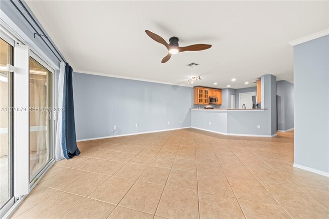 Building Photo - 5905 Abbey Rd