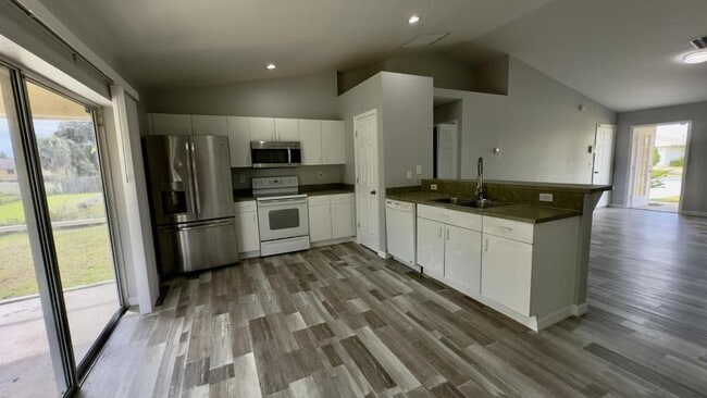 Building Photo - 713 Rue Labeau Cir