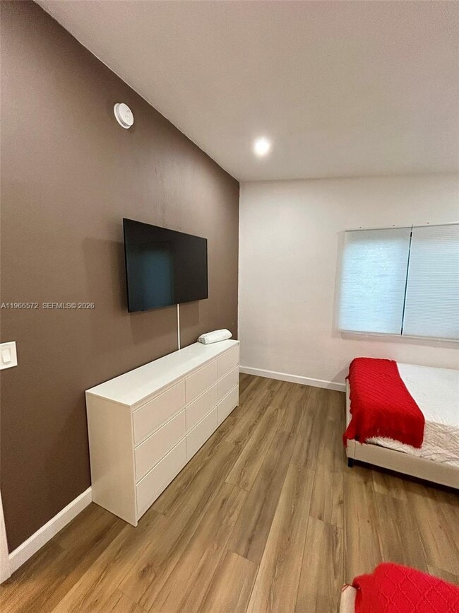 Building Photo - 2631 Roosevelt St