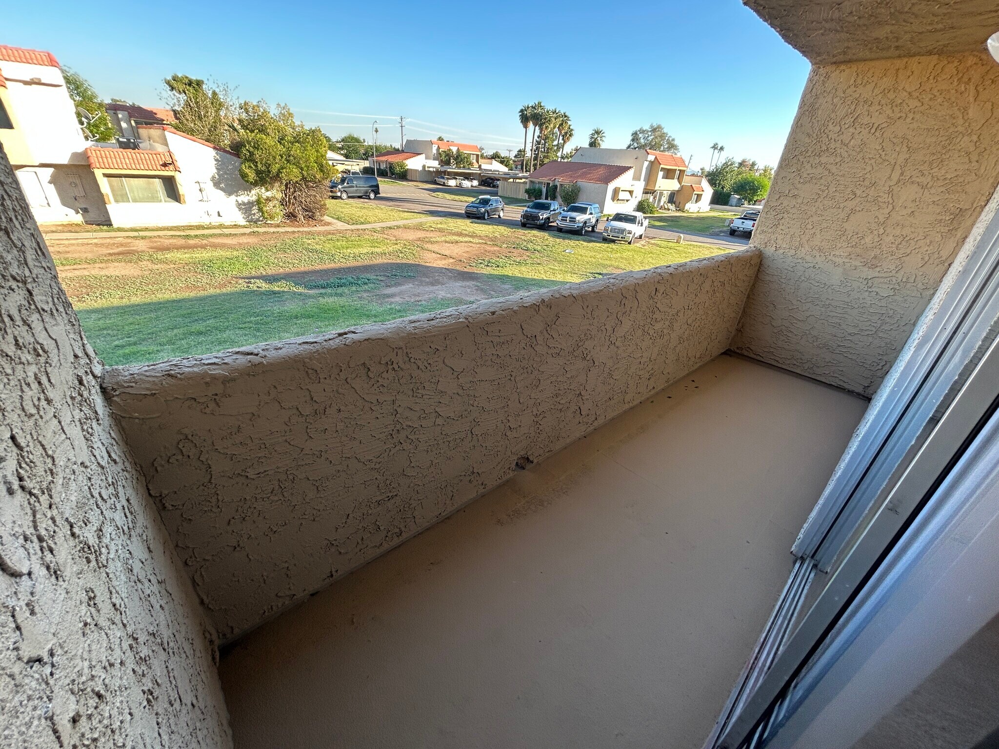 Building Photo - 4740 W Rose Ln