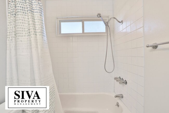 Building Photo - 202 Litchi Grove Ct