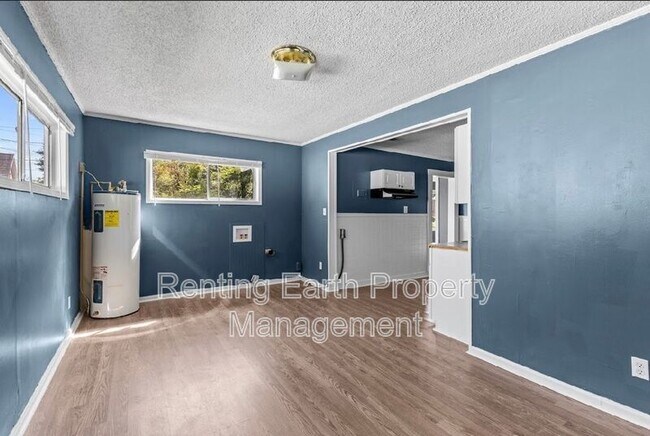 Building Photo - 608 Avenue V
