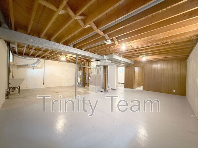 Building Photo - 287 Teal St