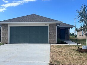 Building Photo - First Month Free!