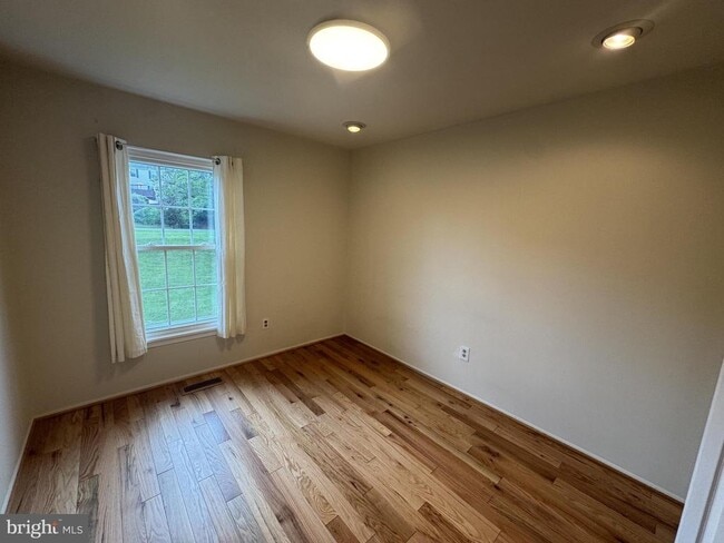 Building Photo - 18215 Kitchen House Ct