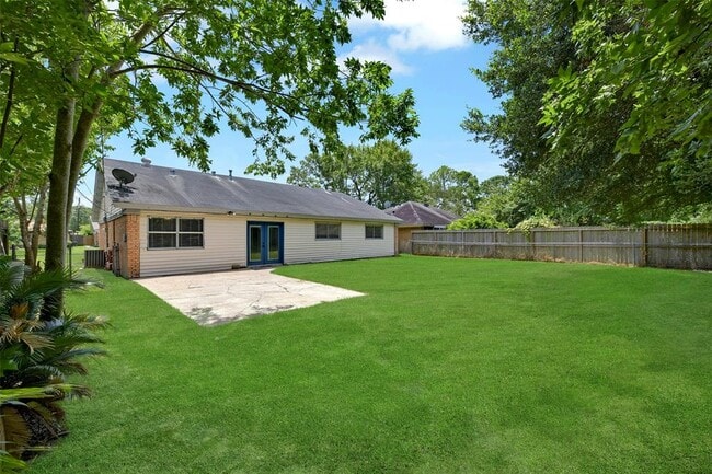 Building Photo - 206 Ron Cir
