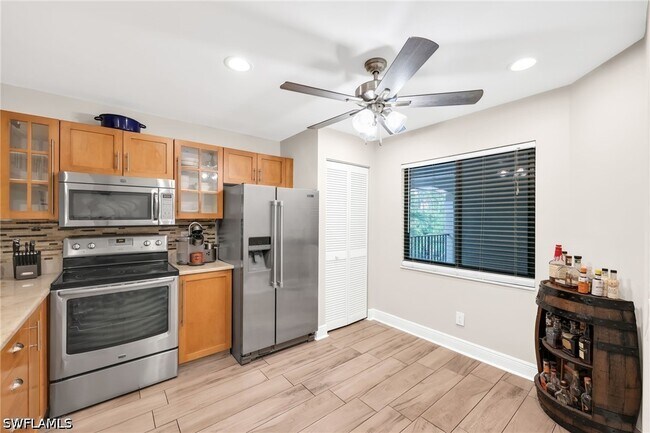 Building Photo - 5767 Deauville Cir